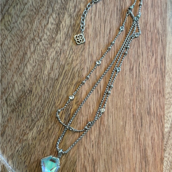 Kendra Scott Silver Layered Necklace with Iridescent Pendant jewelry - Picture 3 of 3